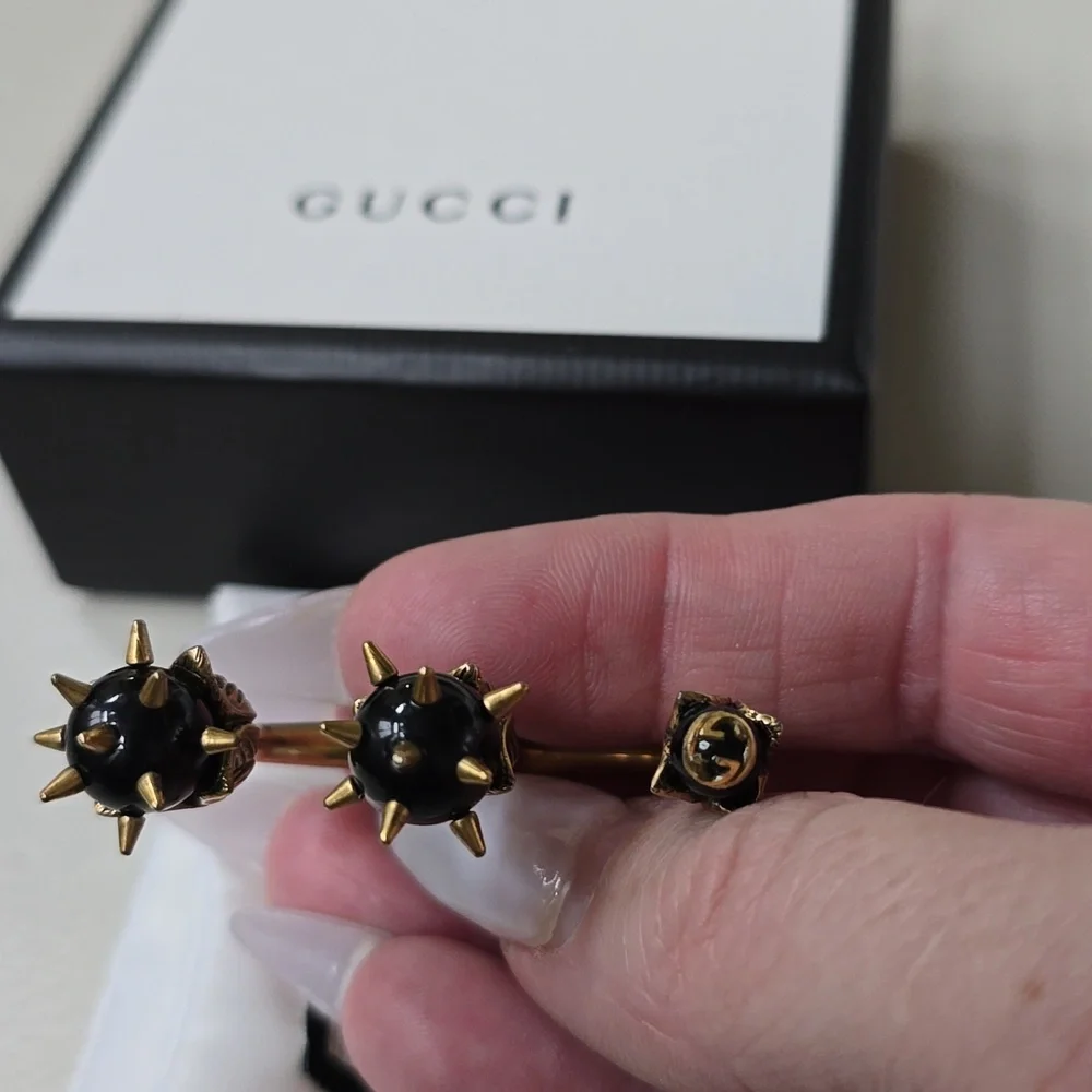 Gucci spiked black  pearl double  finger ring - Picture 3 of 5